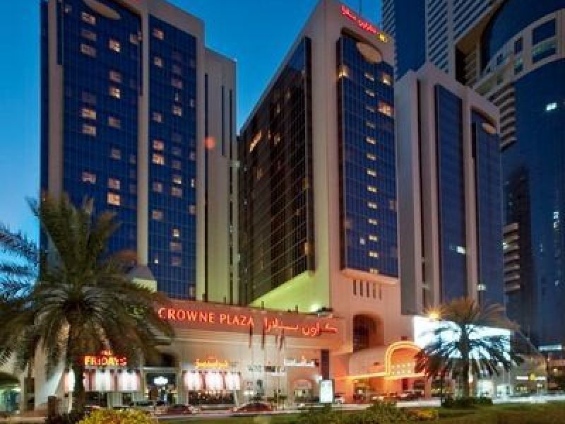 هتل     Crowne Plaza Sheikh Zayed 
